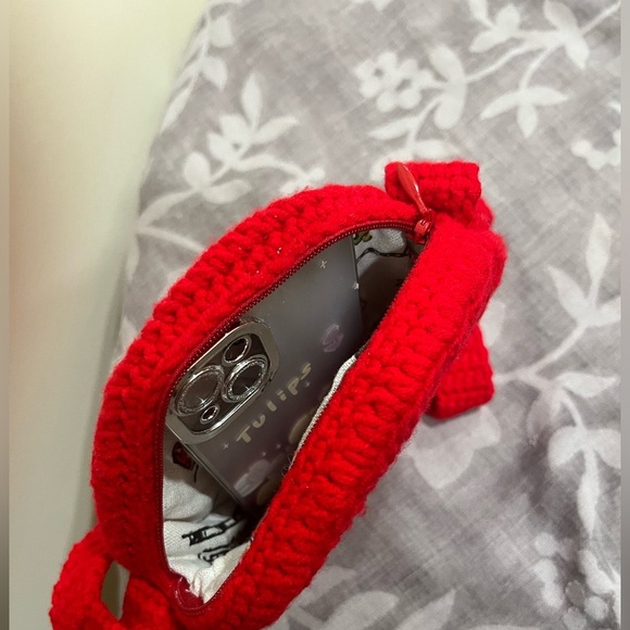 Red Crochet Kids Bag with Cute Character - Picture 6 of 8